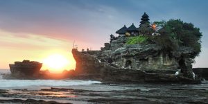 Paket Tour 1 Hari Bedugul & Tanah Lot