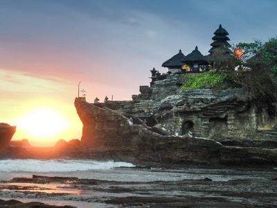 Paket Tour 1 Hari Bedugul & Tanah Lot